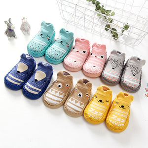 Children's Hole Sandals and Slippers